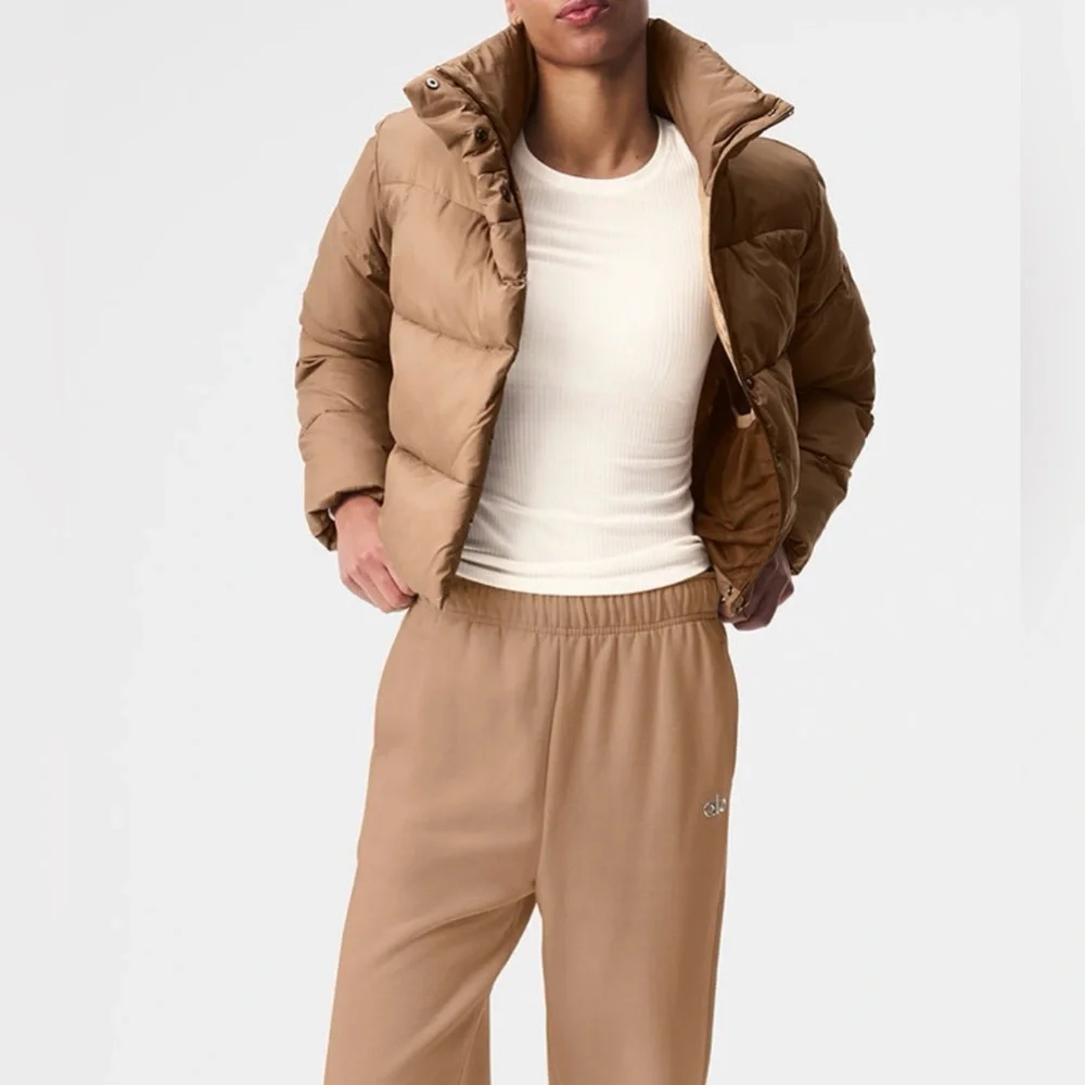 Alo Gold Rush Puffer - Toasted Almond M Authentic - Picture 5 of 5